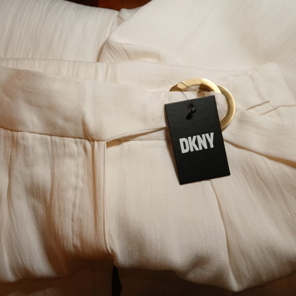 DKNY White High Waist Wide Leg w/Gold Buckle Trousers 6 - Picture 9 of 12